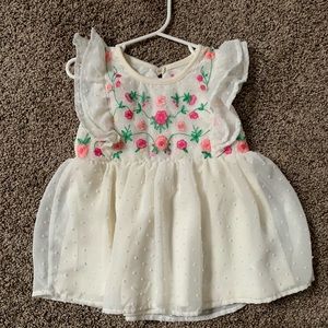 Toddler flower shirt.